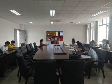 说明: C:\Users\lenovo\Desktop\敏\新闻稿材料\第二批预备党员答辩\yxf (2).jpg